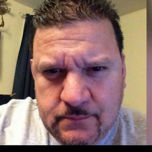 Meet your Posher, Carlos